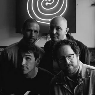 THE PRETTY FLOWERS ANNOUNCE NEW SINGLE, DETAILING THIRD ALBUM “NEVER FELT BITTER”